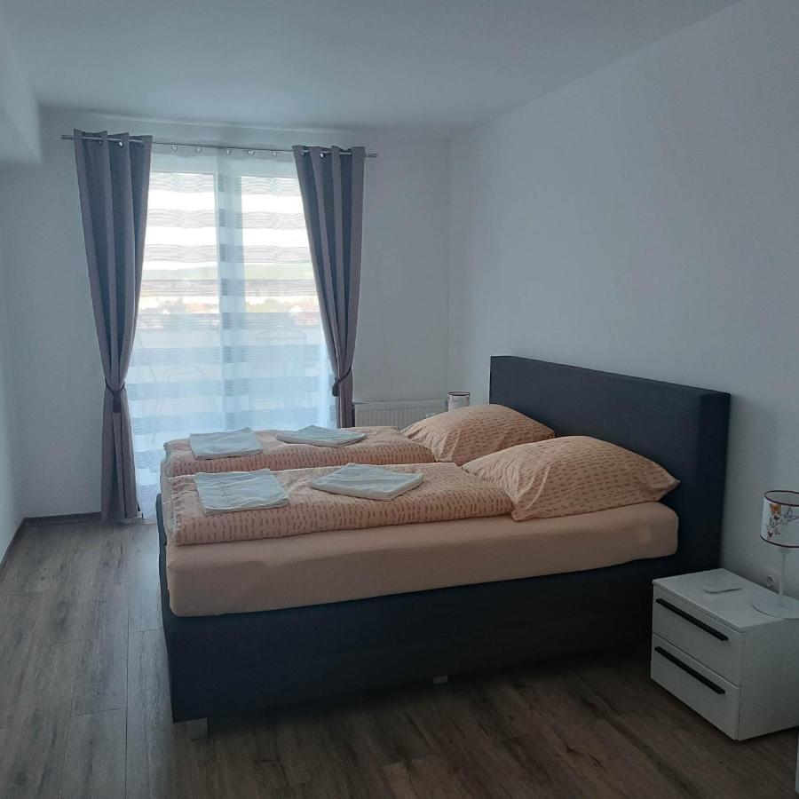 Neue, Moderne Penthousewohnung Sighisoara Luaran gambar